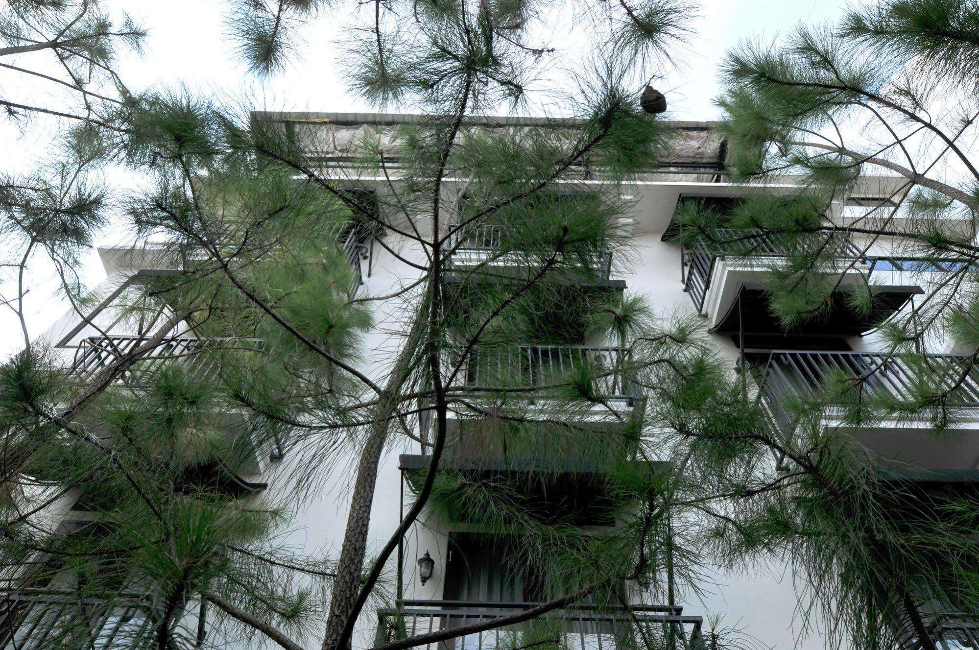 Hotel Capital O 852 The Silk At Dago Bandung Exterior foto